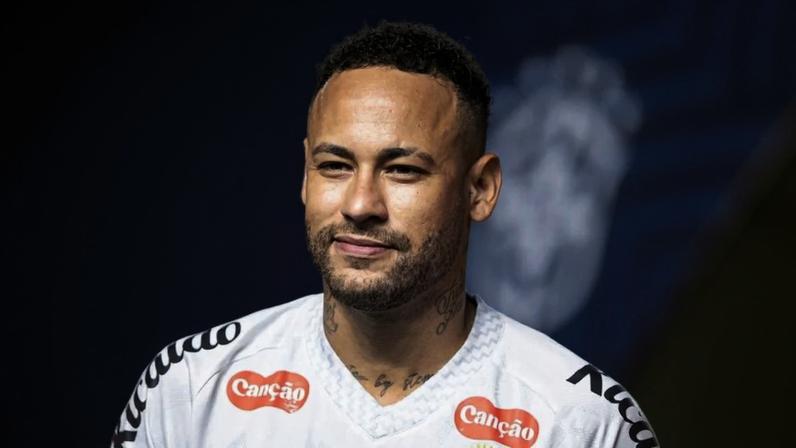Nome dos filhos, modelo exclusivo e mais: os detalhes das caneleiras de R$ 7 mil na estreia de Neymar na Copa 2026