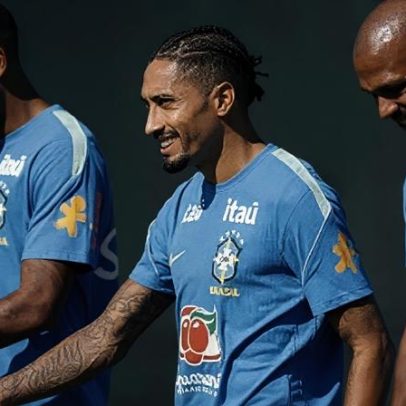 Seleção treina com clima leve após empate e aponta mudanças táticas
