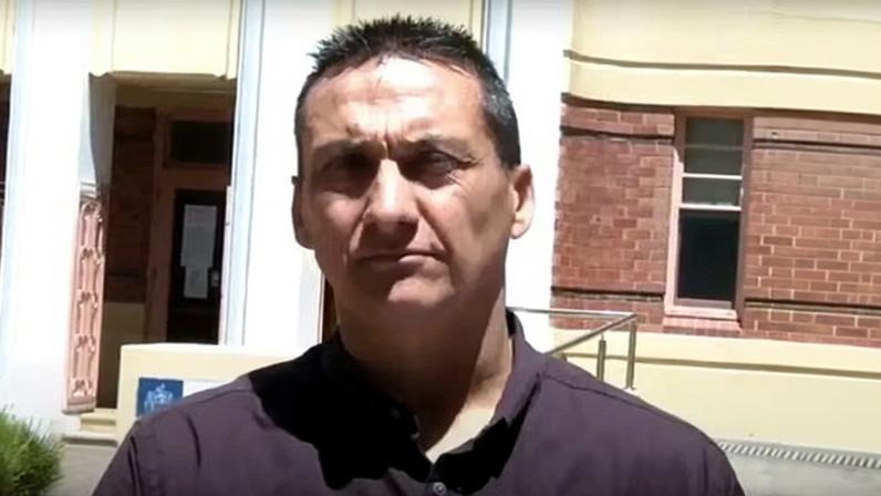 Duas pessoas presas em investigação sobre Dezi Freeman; possível viagem a NSW
