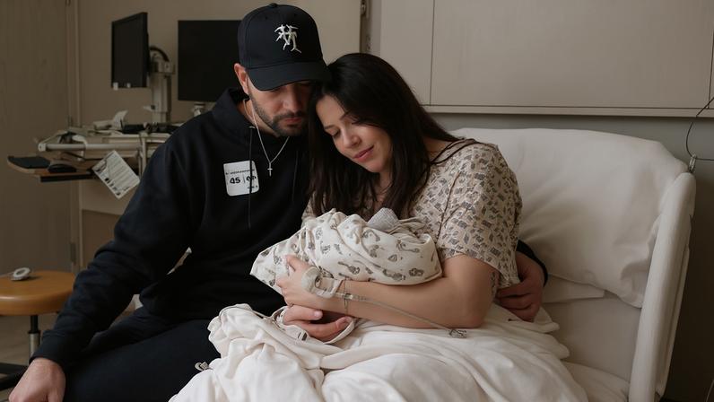 Influenciadora anuncia morte da filha e emociona seguidores