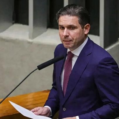 Câmara vota projeto pelo fim da regra 6x1; diferença da PEC aprovada