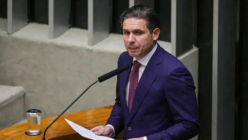 'Devemos acelerar o debate sobre a PEC 6x1, com equilíbrio e responsabilidade, ouvindo trabalhadores e empregadores', disse Hugo Motta na segunda-feira (2/2) — Foto: Fabio Rodrigues-Pozzebom/Agência Brasil