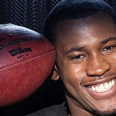 Ex-jogador Aldon Smith morre aos 36 anos; clube lamenta