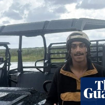 Motorista é elogiado por salvar turistas de corrente de retorno em praia da Louisiana