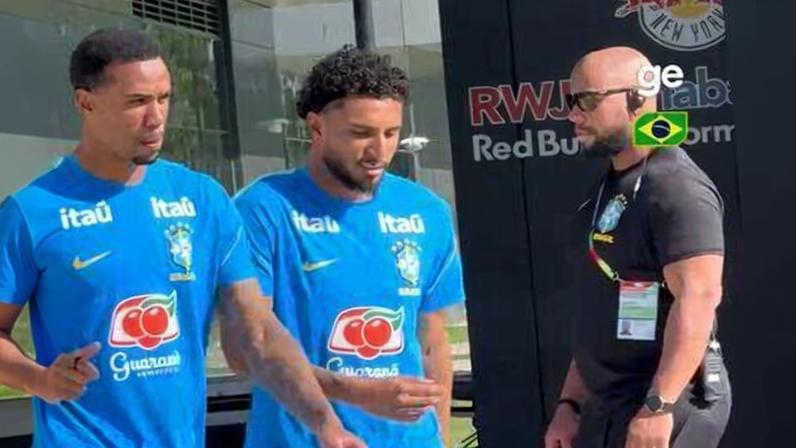 Éderson é substituído aos 17 minutos em jogo do Corinthians na Copa