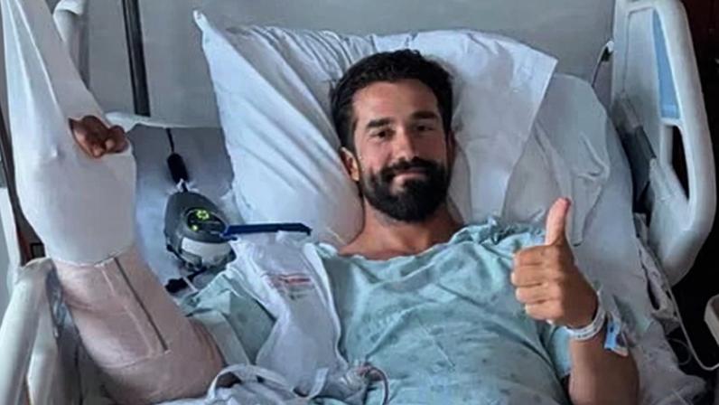 Hiker dos EUA lembra momento em que urso grizzly o encarou durante ataque