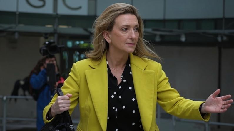 Victoria Derbyshire investigada pela BBC após queixas sobre comportamento