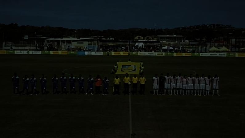 Time disputou apenas três partidas internacionais e sofreu 114 gols