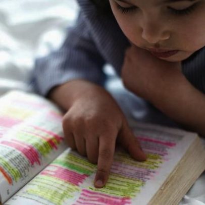 Como pais podem explicar o evangelho aos filhos de forma eficaz