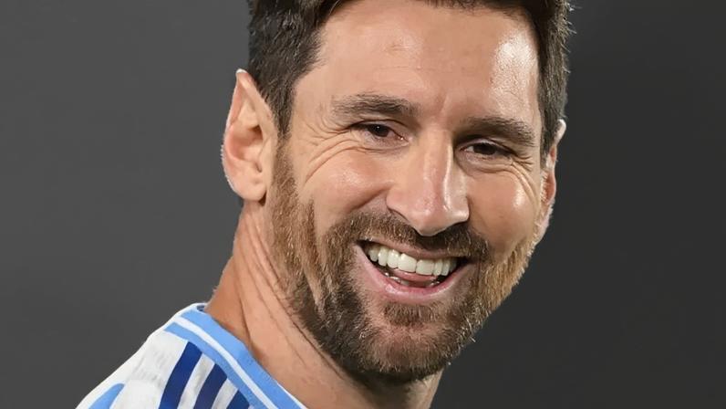 Messi é a quinta pessoa mais rica da Argentina no ranking de bilionários da Forbes