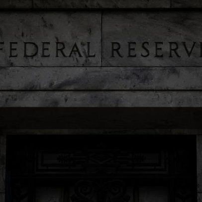 Pré-mercado: Copom e Fed iniciam reuniões em cenário incerto