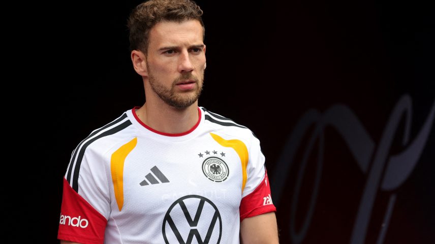 Goretzka durante treino da seleção alemã — Foto: Reuters/Michael Dinovo
