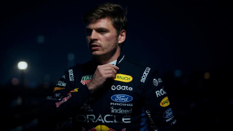 Red Bull mira cláusula para evitar saída de Verstappen, diz jornal