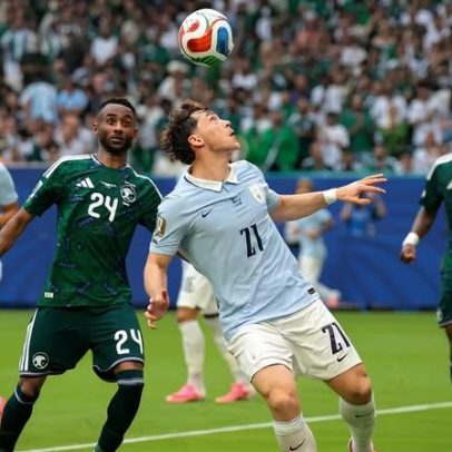 Uruguai empata com a Arábia Saudita após ajustar a estratégia no intervalo