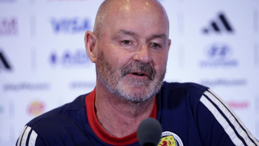 Steve Clarke disse que a Escócia gosta da condição de azarão — Foto: REUTERS/Pilar Olivares