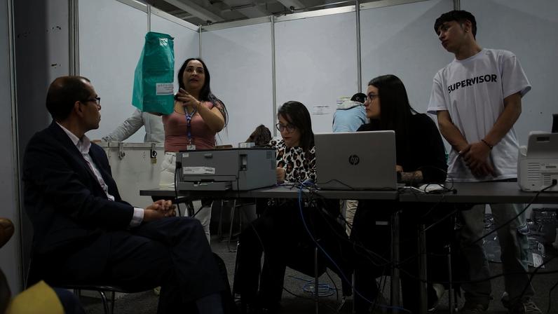 Presidente Petro denuncia fraude eleitoral na Colômbia