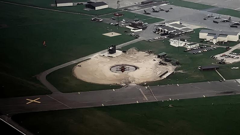 National Archives An aerial view of a fire pit at former RAF Upper Heyford in 1989.