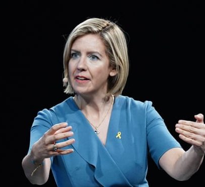 Andrea Jenkyns deixa reunião após debate sobre assassinato de Henry Nowak