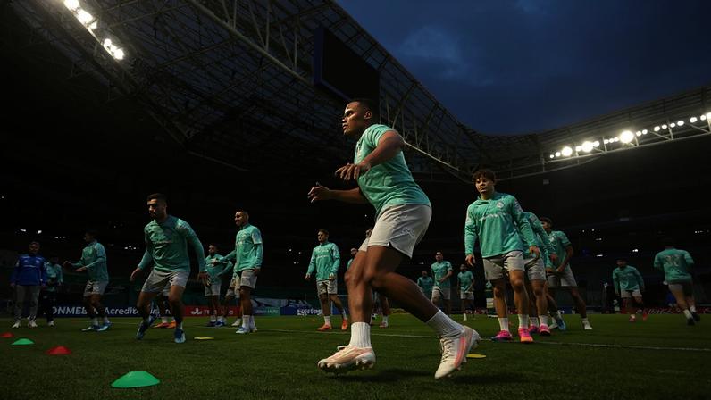 Os jogadores do Palmeiras, durante treinamento, na arena Allianz Parque. (Foto: Cesar Greco/Palmeiras/by Canon)