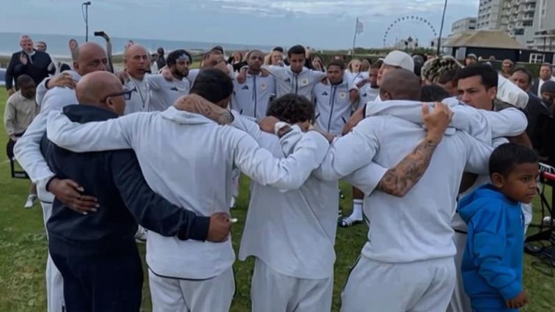 Seleção de Curaçao realiza culto antes da Copa do Mundo