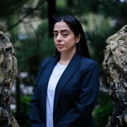 Política de identidade tóxica separa comunidades, diz ex-líder de Oldham
