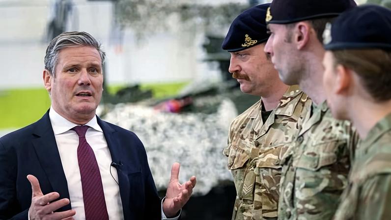 Keir Starmer with British troops during a 2022 visit to Estonia.