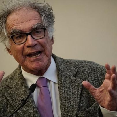 Historiador italiano Carlos Ginzburg morre aos 87 anos.