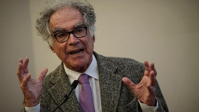 Historiador italiano Carlos Ginzburg morre aos 87 anos.