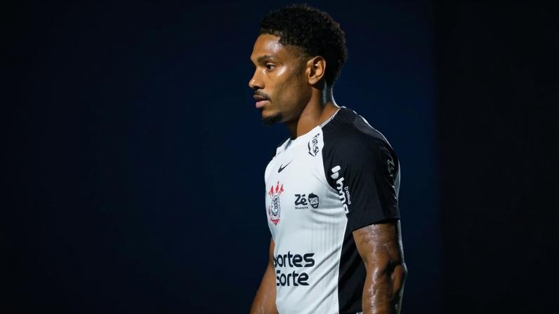 Vitinho registra baixa produção ofensiva pelo Corinthians