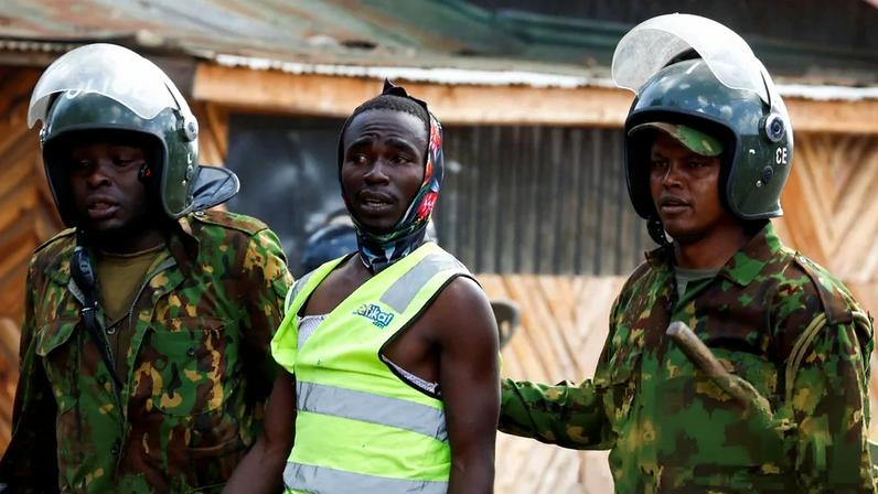 Homem é baleado em protesto contra quarentena de Ebola nos EUA no Quênia
