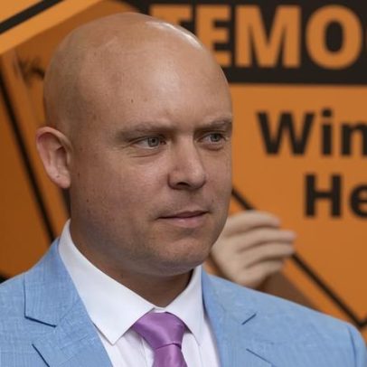 Deputado do Lib Dem Cameron Thomas é detido por suspeita de agressão