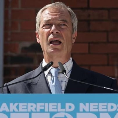 Farage promete banir estrangeiros de moradia social antes de eleição suplementar