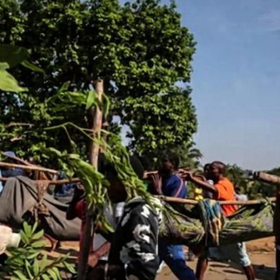 Ataques de rebeldes no leste da RDC matam 30 e atrasam resposta à Ebola