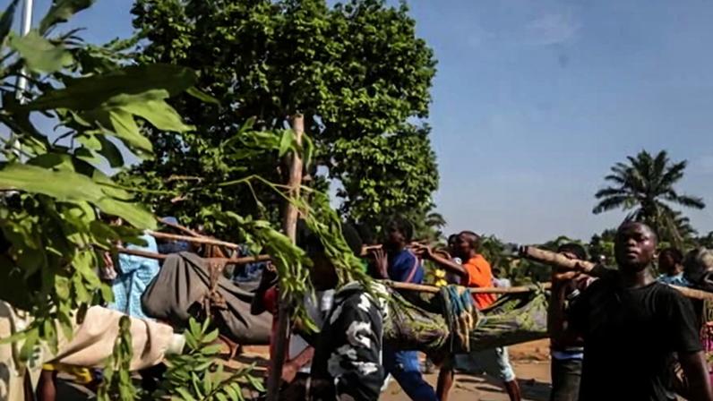 Ataques de rebeldes no leste da RDC matam 30 e atrasam resposta à Ebola