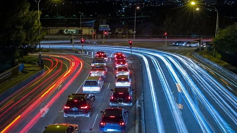 Alívio nas tarifas de transporte público e corte de 100 dólares no registro NSW