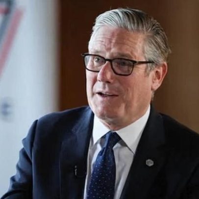 Starmer quer oferecer grande função a Burnham no governo para evitar liderança