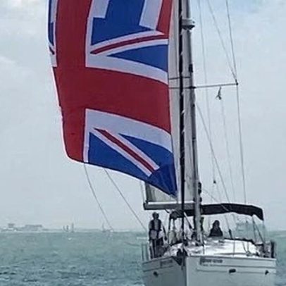 Prioridade de passagem frente a poder de fogo russo perto de Isle of Wight