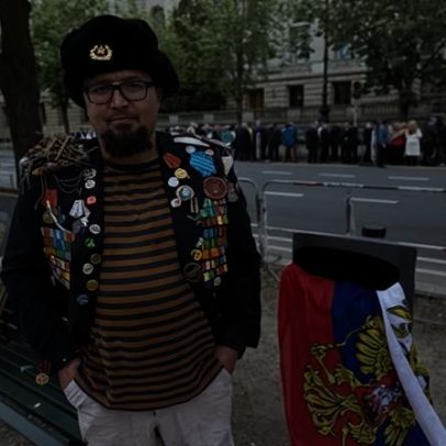 Suspeito preso no assassinato de crítico de Putin pode ter ligações com a inteligência russa