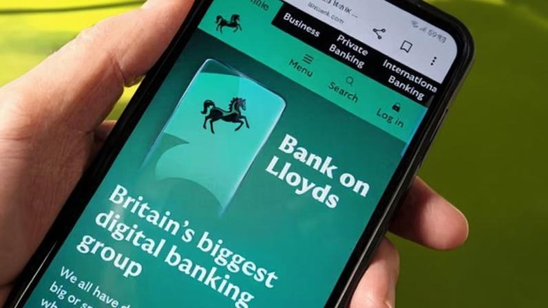 Clientes da Lloyds ficam sem conseguir pagamentos por falha de TI