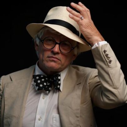 David Hockney morre aos 88 anos, artista britânico de renome mundial.