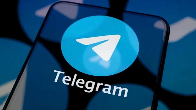 Ofcom questiona Telegram após incendiário ligado a Starmer recrutado no app