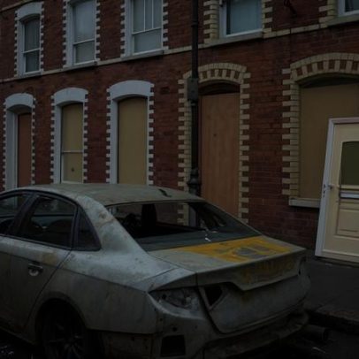 Filhos chorando: lista de endereços visados desperta medo em Belfast