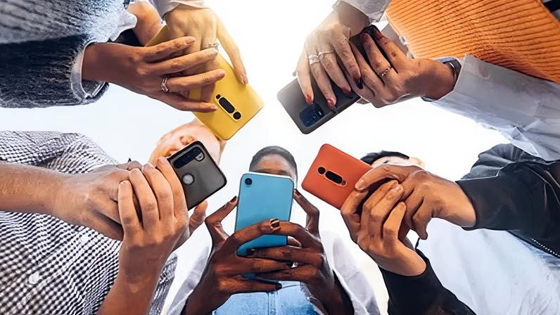 Pesquisa aponta que jovens até 25 anos nunca usam jornais ou rádio como fonte de notícias
