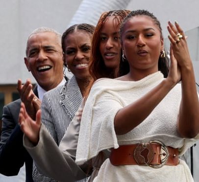Abertura estelar da biblioteca Obama em Chicago envia recado a Trump