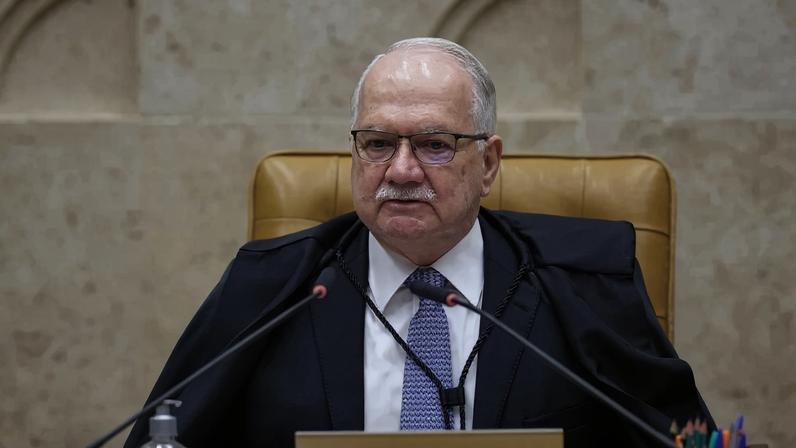 Fachin espera regras do STF sobre supersalários ainda em junho