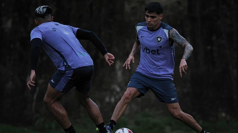 Lucas Villalba chegou ao Botafogo no início da temporada (Foto: Vítor Silva/Botafogo)
