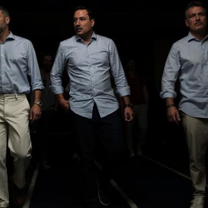 Artur Jorge prevê janela de transferências do Cruzeiro e participação garantida