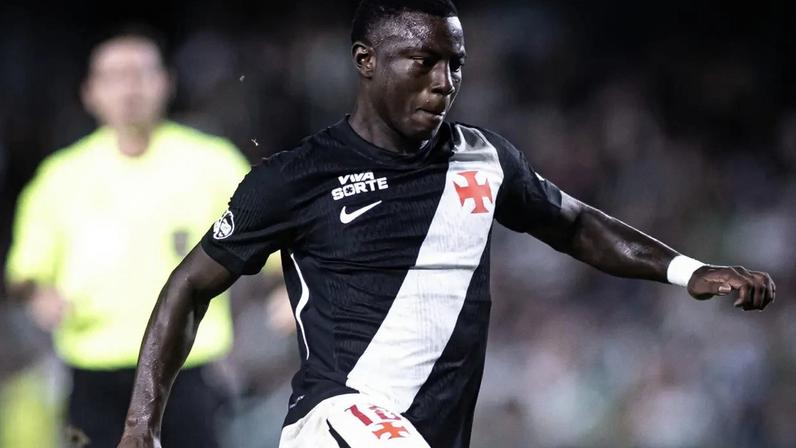 Vasco abre janela de transferências com decisões-chave sobre o elenco