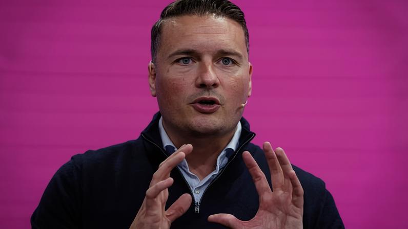 Wes Streeting speaks at the SXSW London last week. He is preparing to challenge Andy Burnham and others in a race to replace Keir Starmer as prime minister.