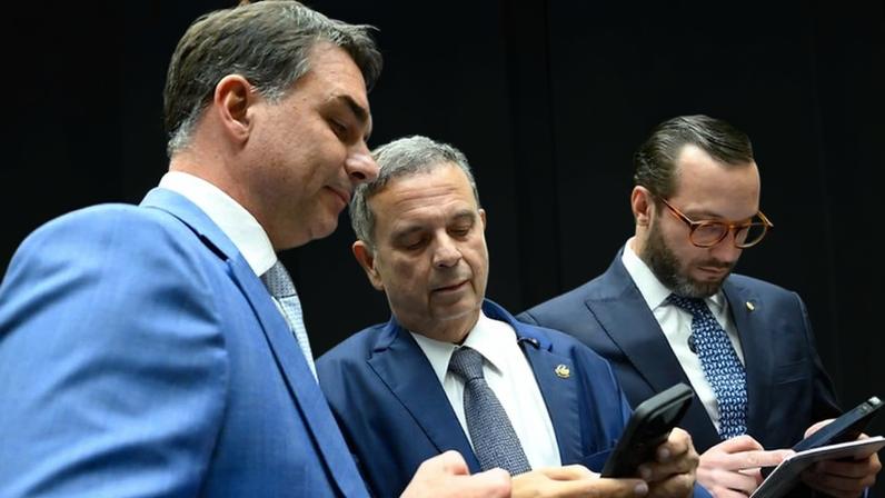 Parlamentares da oposição articulam no Senado mudanças na PEC do fim da escala 6"1 e defendem uma proposta alternativa. (Foto: Andressa Anholete/Agência Senad)
